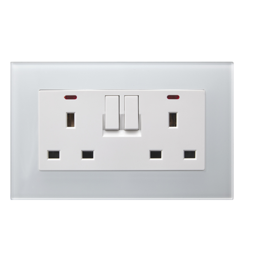 13A Double UK Standard Wall switch socket